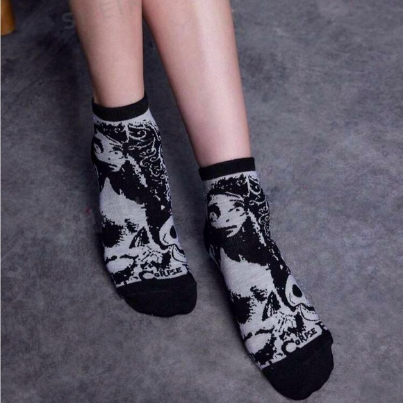 ROMWE Corpse Bride Ankle Socks - Picture 6 of 12